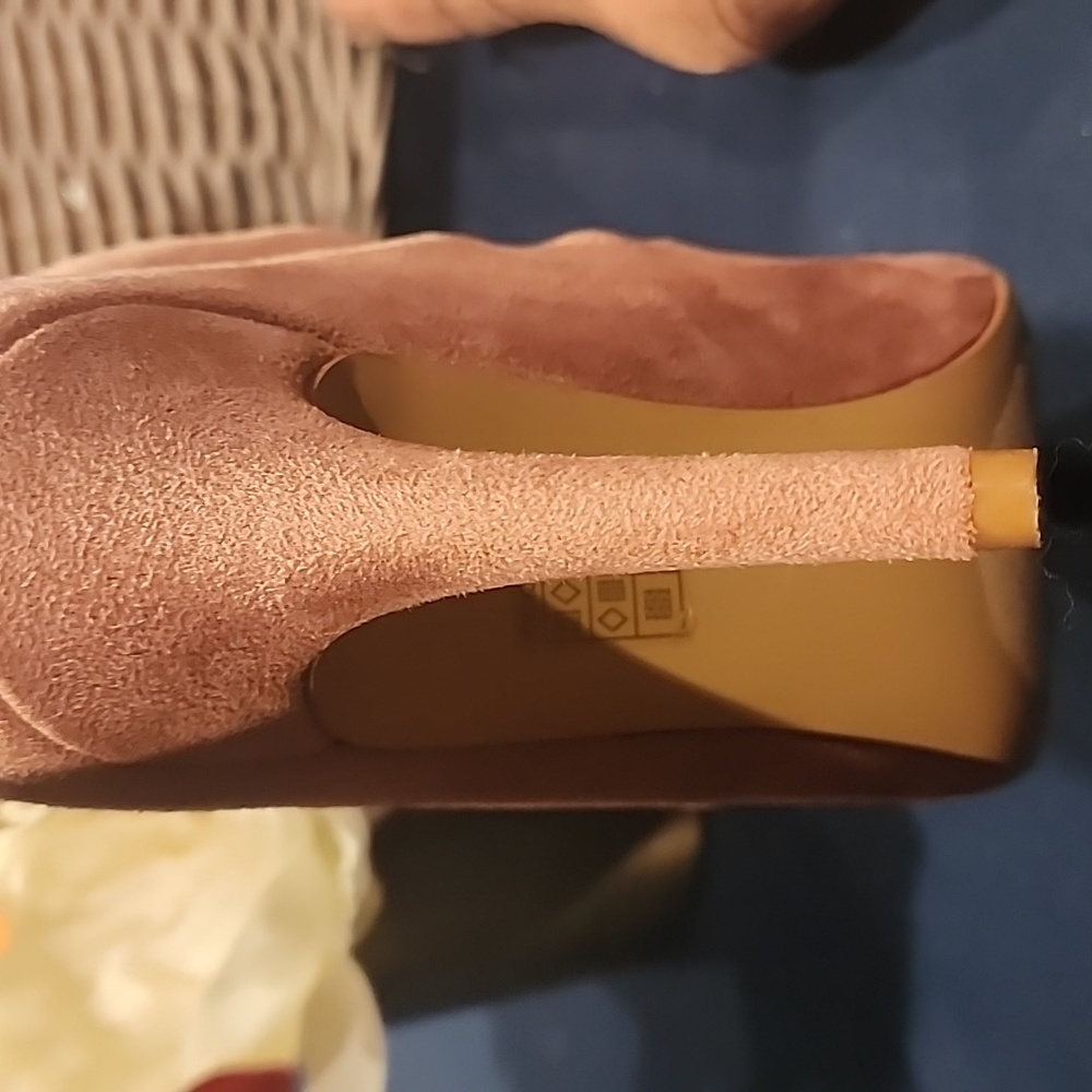 Chic Suede Slouch Boots in Pink - Picture 5 of 7